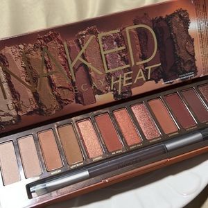 🌙🍭Urban Decay Naked Heat Palette BNIB